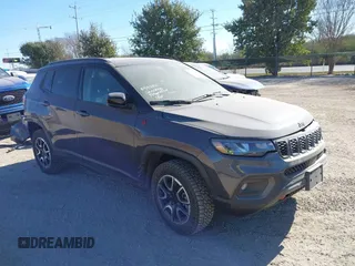 2024 Jeep Compass Trailhawk with VIN 3C4NJDDN4RT135384, listed as a IAAI auction lot 41251948 with 6,981 mi miles and . Bid and sale history available at DreamBid. Image 1.