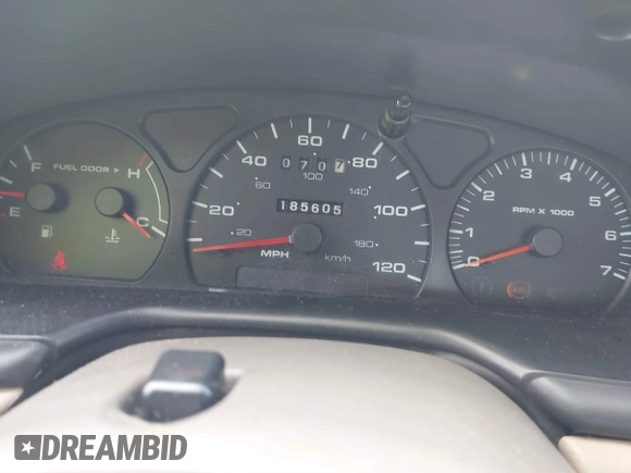 2002 Ford Taurus SES Standard with VIN 1FAFP55S42A135871, listed as a IAAI auction lot 40822596 with 185,605 mi miles. Bid and sale history available at carsss.com. Image 7.
