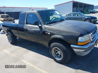 2000 Ford Ranger XL with VIN 1FTYR14C3YPC07908, listed as a IAAI auction lot 41732832 with 304,653 mi miles. Bid and sale history available at carsss.com. Image 1.