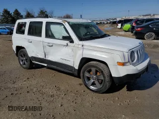 2014 Jeep Patriot High Altitude z VIN 1C4NJPFA0ED928189, wystawiony jako Copart lot #48682375 z przebiegiem 113 178 mil mil oraz Szkoda całkowita • Salvage title. Historia ofert i sprzedaży dostępna na DreamBid. Obrazek 4.