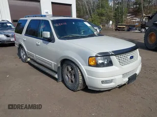 2006 Ford Expedition Limited with VIN 1FMFU20546UA63725, listed as a IAAI auction lot 41782143 with 1 mi miles. Bid and sale history available at carsss.com. Image 1.