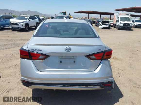 2024 Nissan Altima SV z VIN 1N4BL4DV4RN304323, wystawiony jako IAAI lot #42478247 z przebiegiem 47 968 mil mil oraz . Historia ofert i sprzedaży dostępna na DreamBid. Obrazek 16.