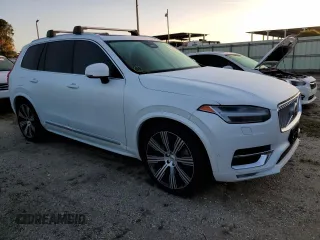 2023 Volvo XC90 Ultimate with VIN YV4062PA0P1926988, listed as a Copart auction lot 72169914 with 26,232 mi miles and Salvage Title. Bid and sale history available at carsss.com. Image 4.