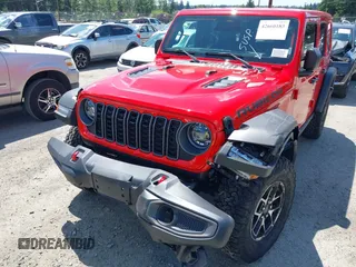 2025 Jeep Wrangler Rubicon with VIN 1C4PJXFN4SW573748, listed as a IAAI auction lot 42660183 with 763 mi miles and . Bid and sale history available at DreamBid. Image 21.