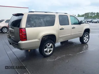 2007 Chevrolet Suburban LT with VIN 3GNFC16J37G246867, listed as a IAAI auction lot 42071082 with 192,175 mi miles. Bid and sale history available at carsss.com. Image 4.