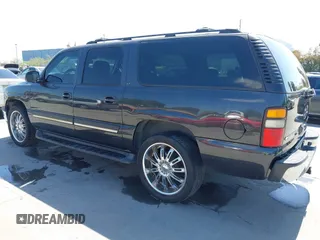 2005 Chevrolet Suburban Z71 with VIN 3GNFK16Z35G126718, listed as a IAAI auction lot 42084280 with 237,875 mi miles. Bid and sale history available at carsss.com. Image 3.