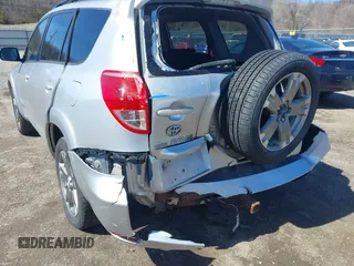 2008 Toyota RAV4 Sport с VIN JTMZK32VX85016863, выставлен на аукционе IAAI как лот 41873217 с пробегом 184 780 миль миль и . История ставок и продаж доступна на DreamBid. Изображение 6.