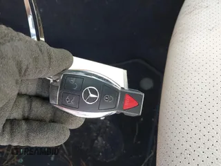 2017 Mercedes-Benz GLC with VIN WDC0G4KB5HF144051, listed as a IAAI auction lot 41944240 with 76,632 mi miles. Bid and sale history available at carsss.com. Image 11.