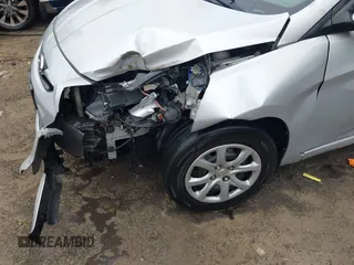 2012 Hyundai Accent GLS z VIN KMHCT4AE8CU197739, wystawiony jako IAAI lot #37738877 z przebiegiem 158 688 mil mil oraz . Historia ofert i sprzedaży dostępna na DreamBid. Obrazek 6.
