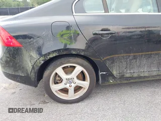2012 Volvo S60 T5 with VIN YV1622FS1C2088990, listed as a IAAI auction lot 42675481 with 208,000 mi miles and . Bid and sale history available at DreamBid. Image 6.