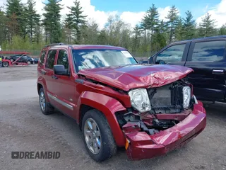 2012 Jeep Liberty Sport Latitude z VIN 1C4PJMAK3CW182684, wystawiony jako IAAI lot #42198911 z przebiegiem 92 896 mil mil oraz . Historia ofert i sprzedaży dostępna na DreamBid. Obrazek 1.