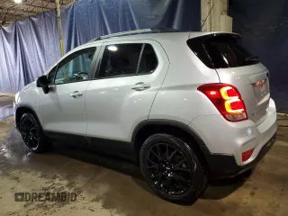 2022 Chevrolet Trax LT with VIN KL7CJPSMXNB557168, listed as a Copart auction lot 43905535 with 21,543 mi miles and Salvage Title. Bid and sale history available at carsss.com. Image 2.