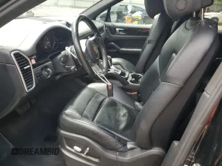 2019 Porsche Cayenne z VIN WP1AA2AY8KDA04454, wystawiony jako Copart lot #56534555 z przebiegiem 69 834 mil mil oraz Szkoda całkowita • Salvage title. Historia ofert i sprzedaży dostępna na DreamBid. Obrazek 7.