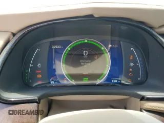 2016 Cadillac ELR z VIN 1G6RL1E49GU134284, wystawiony jako Copart lot #56401434 z przebiegiem 29 533 mil mil oraz . Historia ofert i sprzedaży dostępna na DreamBid. Obrazek 9.