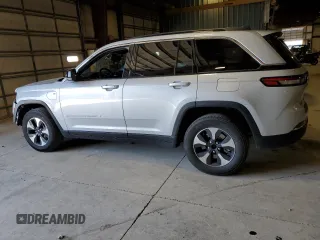 2024 Jeep Grand Cherokee with VIN 1C4RJYB65RC133675, listed as a Copart auction lot 60550065 with 51,137 mi miles and Clean title. Bid and sale history available at DreamBid. Image 2.