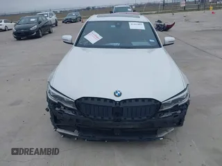 2021 BMW 3 Series 330i z VIN 3MW5R1J08M8B58921, wystawiony jako IAAI lot #41495865 z przebiegiem 82 971 mil mil oraz . Historia ofert i sprzedaży dostępna na DreamBid. Obrazek 12.