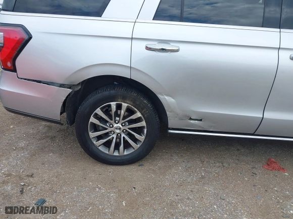 2018 Ford Expedition Limited with VIN 1FMJU1KT6JEA24440, listed as a IAAI auction lot 41706560 with 129,180 mi miles. Bid and sale history available at carsss.com. Image 6.