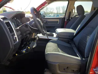 2018 Ram 1500 Big Horn z VIN 1C6RR7GTXJS237243, wystawiony jako Copart lot #53097185 z przebiegiem 153 010 mil mil oraz Szkoda całkowita • Salvage title. Historia ofert i sprzedaży dostępna na DreamBid. Obrazek 7.