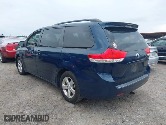 2012 Toyota Sienna LE AAS с VIN 5TDKK3DC7CS268098, выставлен на аукционе IAAI как лот 42451544 с пробегом 265 316 миль миль и . История ставок и продаж доступна на DreamBid. Изображение 3.