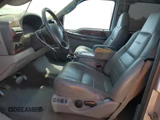 2006 Ford F-250 XL z VIN 1FTSW20P26ED39578, wystawiony jako Copart lot #59006245 z przebiegiem 241 298 mil mil oraz Szkoda całkowita • Salvage title. Historia ofert i sprzedaży dostępna na DreamBid. Obrazek 7.