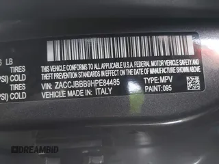 2017 Jeep Renegade Latitude with VIN ZACCJBBB9HPE84485, listed as a IAAI auction lot 41274233 with 85,176 mi miles. Bid and sale history available at carsss.com. Image 9.