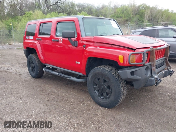 2007 Hummer H3 SUV with VIN 5GTDN13E978240989, listed as a IAAI auction lot 42169980 with 136,129 mi miles. Bid and sale history available at carsss.com. Image 1.