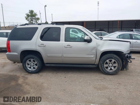 2009 GMC Yukon SLT 4SB with VIN 1GKFK33069R240779, listed as a IAAI auction lot 41639862 with 182,709 mi miles and . Bid and sale history available at DreamBid. Image 14.