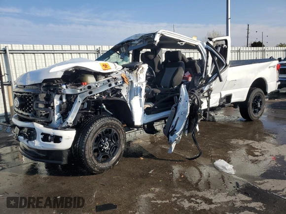 2024 Ford F-250 с VIN 1FT8X2BN6REC41371, выставлен на аукционе Copart как лот 54431135 с пробегом Не указан миль и На запчасти • Non repairable. История ставок и продаж доступна на DreamBid. Изображение 1.