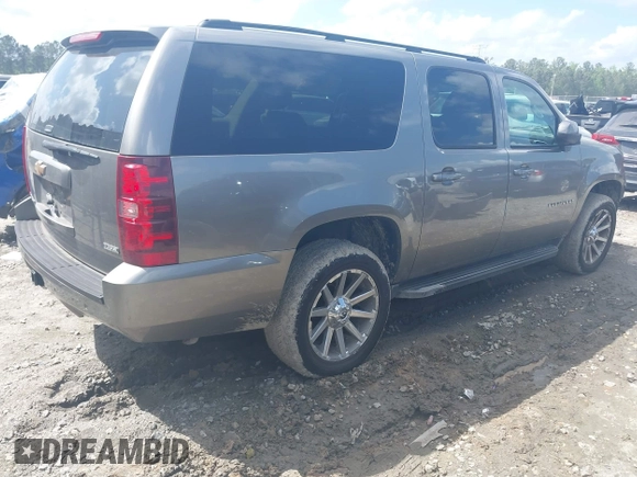 2007 Chevrolet Suburban LTZ with VIN 3GNFK16347G133031, listed as a IAAI auction lot 41955039 with 342,366 mi miles and . Bid and sale history available at DreamBid. Image 4.