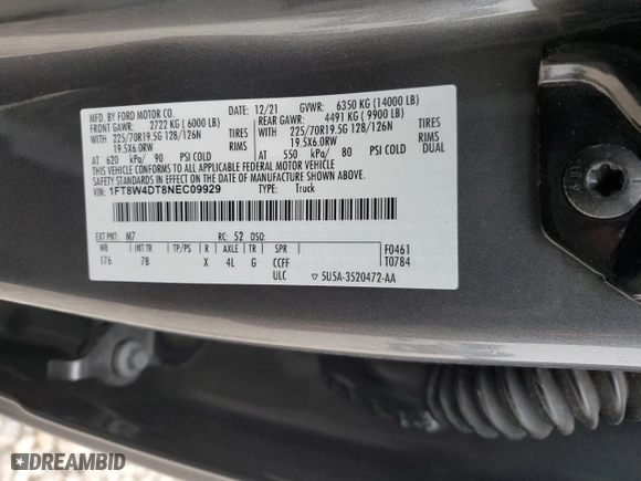 2022 Ford Super Duty F-450 DRW XL with VIN 1FT8W4DT8NEC09929, listed as a Copart auction lot 46081755 with 32,915 mi miles and Salvage Title. Bid and sale history available at carsss.com. Image 14.