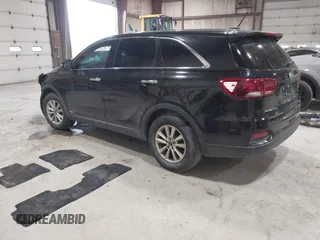 2019 Kia Sorento LX with VIN 5XYPGDA3XKG560440, listed as a IAAI auction lot 41502771 with 114,415 mi miles. Bid and sale history available at carsss.com. Image 3.