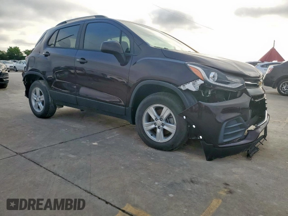 2021 Chevrolet Trax LT with VIN KL7CJPSM1MB365880, listed as a Copart auction lot 60519295 with 4,960 mi miles and Salvage title. Bid and sale history available at DreamBid. Image 4.