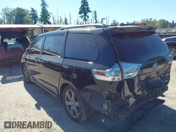 2020 Toyota Sienna SE with VIN 5TDXZ3DC9LS043621, listed as a IAAI auction lot 42670891 with 56,734 mi miles and . Bid and sale history available at DreamBid. Image 3.