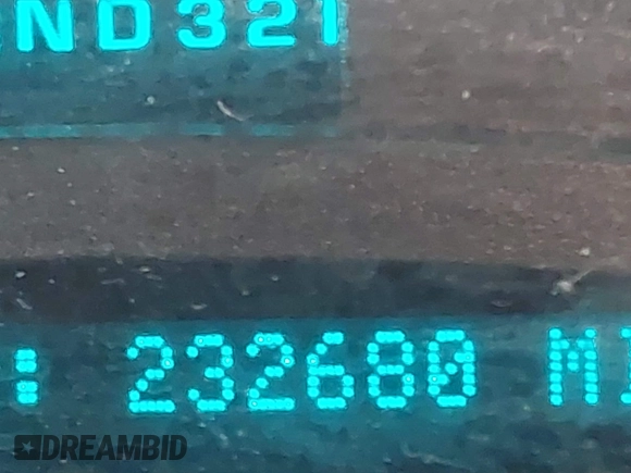 2003 Chevrolet Suburban LT z VIN 1GNFK16Z43J310271, wystawiony jako IAAI lot #41699310 z przebiegiem 232 680 mil mil oraz . Historia ofert i sprzedaży dostępna na DreamBid. Obrazek 7.