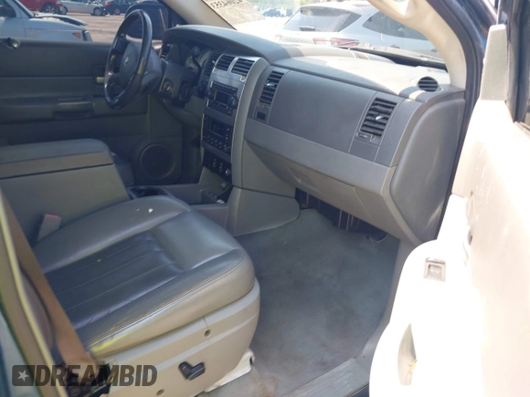 2004 Dodge Durango Limited z VIN 1D4HB58D84F240565, wystawiony jako IAAI lot #42064353 z przebiegiem 193 779 mil mil oraz . Historia ofert i sprzedaży dostępna na DreamBid. Obrazek 5.