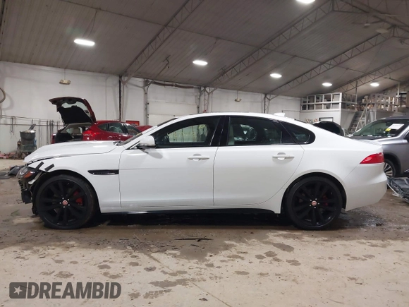 2019 Jaguar XF with VIN SAJBM4FV7KCY77286, listed as a IAAI auction lot 41273612 with 41,452 mi miles and . Bid and sale history available at DreamBid. Image 15.