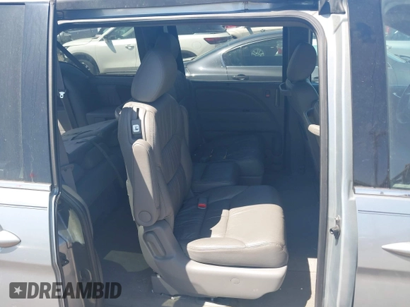 2010 Honda Odyssey EX-L with VIN 5FNRL3H62AB001954, listed as a IAAI auction lot 42028959 with 142,743 mi miles. Bid and sale history available at carsss.com. Image 8.