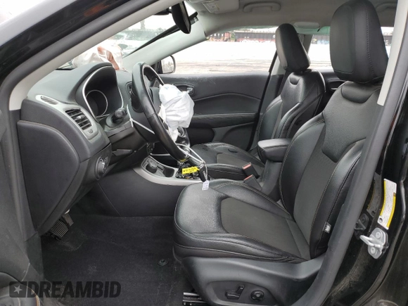 2020 Jeep Compass Latitude z VIN 3C4NJDBB0LT155146, wystawiony jako Copart lot #65617725 z przebiegiem 69 292 mil mil oraz Szkoda całkowita • Salvage title. Historia ofert i sprzedaży dostępna na DreamBid. Obrazek 7.