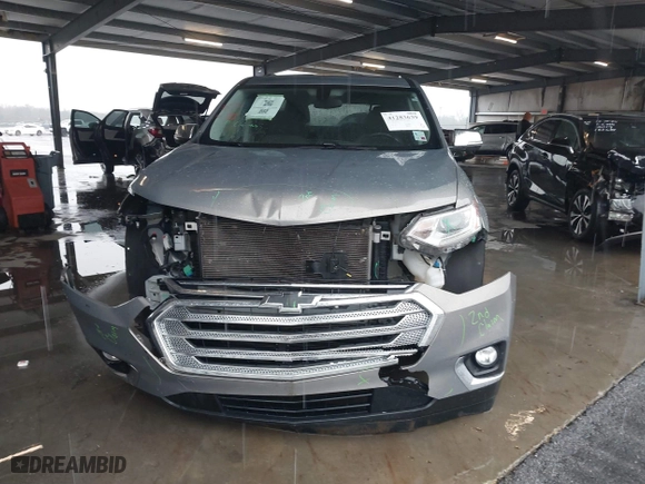 2019 Chevrolet Traverse LT Cloth with VIN 1GNEVGKW1KJ135509, listed as a IAAI auction lot 41283639 with 77,327 mi miles. Bid and sale history available at carsss.com. Image 6.