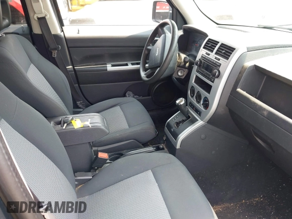 2008 Jeep Patriot Sport with VIN 1J8FF28W48D588723, listed as a IAAI auction lot 42394617 with 112,266 mi miles and . Bid and sale history available at DreamBid. Image 5.