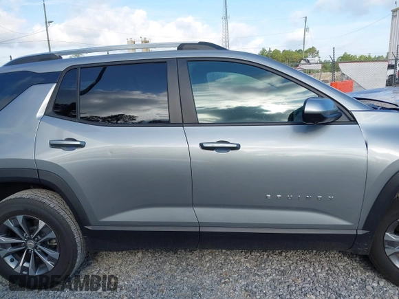 2025 Chevrolet Equinox FWD LT with VIN 3GNAXHEG5SL185017, listed as a IAAI auction lot 42153417 with 15,434 mi miles and . Bid and sale history available at DreamBid. Image 13.