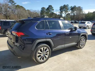 2021 Toyota RAV4 XLE Premium with VIN 2T3C1RFV2MW136939, listed as a Copart auction lot 42788305 with 73,543 mi miles and Clean Title. Bid and sale history available at carsss.com. Image 3.
