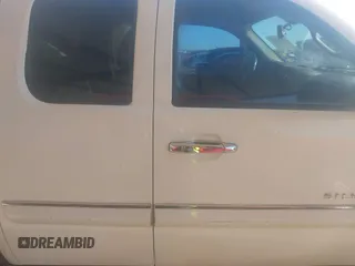 2010 Chevrolet Silverado 1500 LT with VIN 1GCSCSE02AZ299105, listed as a IAAI auction lot 41402009 with 201,673 mi miles and . Bid and sale history available at DreamBid. Image 13.