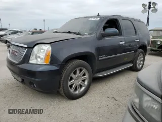 2013 GMC Yukon Denali with VIN 1GKS1EEF3DR219654, listed as a Copart auction lot 76205764 with 0 mi miles and Salvage Title. Bid and sale history available at carsss.com. Image 1.