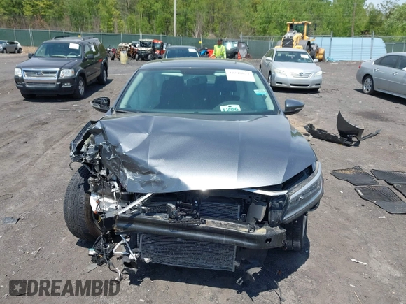 2016 Volkswagen Passat SE with VIN 1VWBS7A34GC049728, listed as a IAAI auction lot 42248027 with 83,215 mi miles and . Bid and sale history available at DreamBid. Image 12.