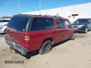 2006 Chevrolet Suburban LS w/1WT with VIN 1GNEC16Z66J170138, listed as a IAAI auction lot 41712685 with 240,643 mi miles. Bid and sale history available at carsss.com. Image 4.