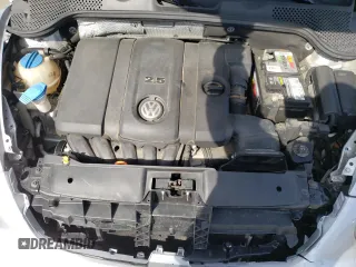 2013 Volkswagen Beetle 2.5L with VIN 3VW5P7AT0DM821280, listed as a Copart auction lot 53565635 with 94,969 mi miles and Salvage Title. Bid and sale history available at DreamBid. Image 11.