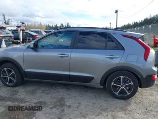 2024 Kia Niro EX Touring with VIN KNDCR3LE4R5148891, listed as a IAAI auction lot 41817925 with 12,333 mi miles. Bid and sale history available at carsss.com. Image 15.
