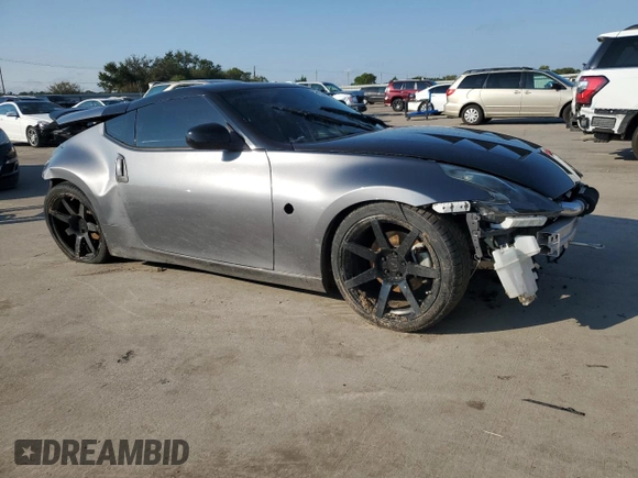 2017 Nissan 370Z z VIN JN1AZ4EH1HM950035, wystawiony jako Copart lot #70534664 z przebiegiem 63 667 mil mil oraz Szkoda całkowita • Salvage title. Historia ofert i sprzedaży dostępna na DreamBid. Obrazek 4.