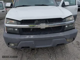 2005 Chevrolet Avalanche Z71 with VIN 3GNEK12Z65G219301, listed as a IAAI auction lot 41847844 with 187,150 mi miles. Bid and sale history available at carsss.com. Image 6.